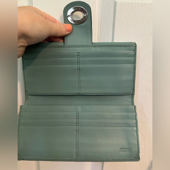 VINTAGE ROBIN EGG BLUE COACH WALLET IN GREAT CONDITION - Picture 10 of 13